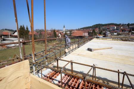 GRADBIŠČE CENTRA ZAŠČITE IN REŠEVANJA RAKEK 03 FOTO LJUBO VUKELIČ